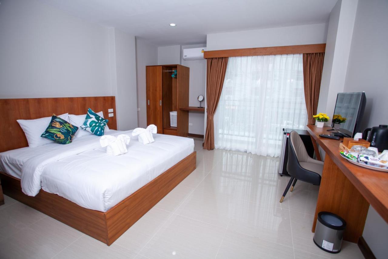 The Brown Boutique Patong Hotel Exterior photo