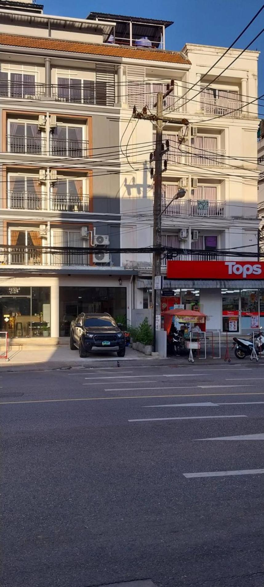 The Brown Boutique Patong Hotel Exterior photo